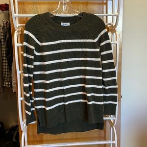 Old Navy, green sweater